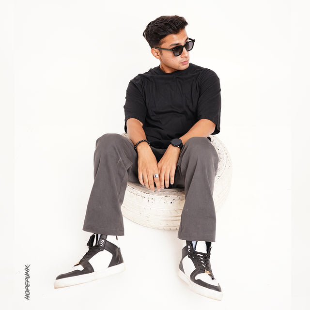 Black Oversize T Shirt 180 GSM - EOSS